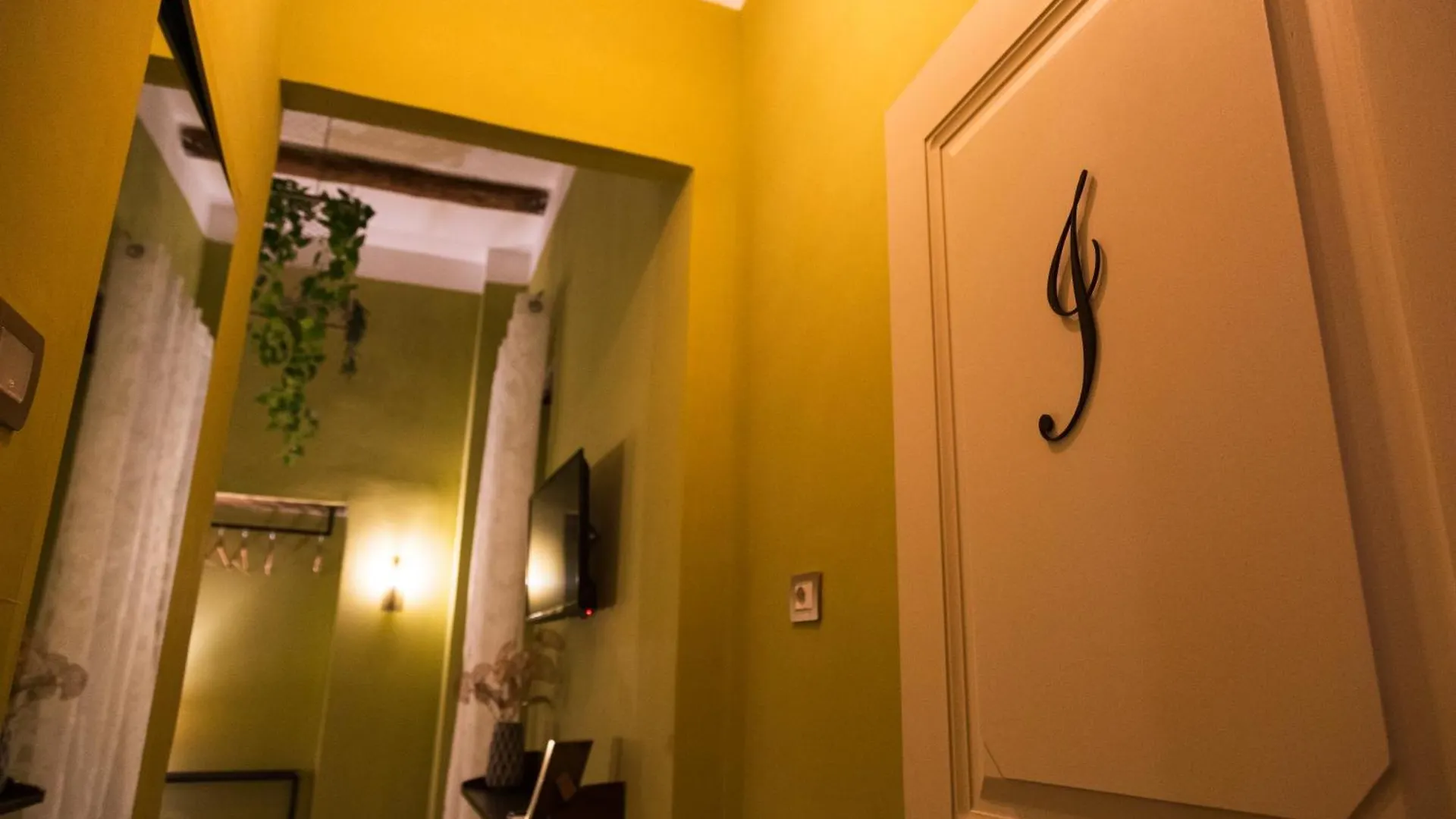 I Leoni Di Rosaroll Bed & Breakfast Naples Italy